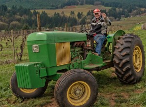 maresh-jim-sr-tractor-smile-1000p